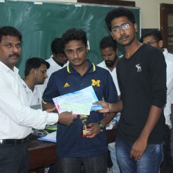 rr-runner-college